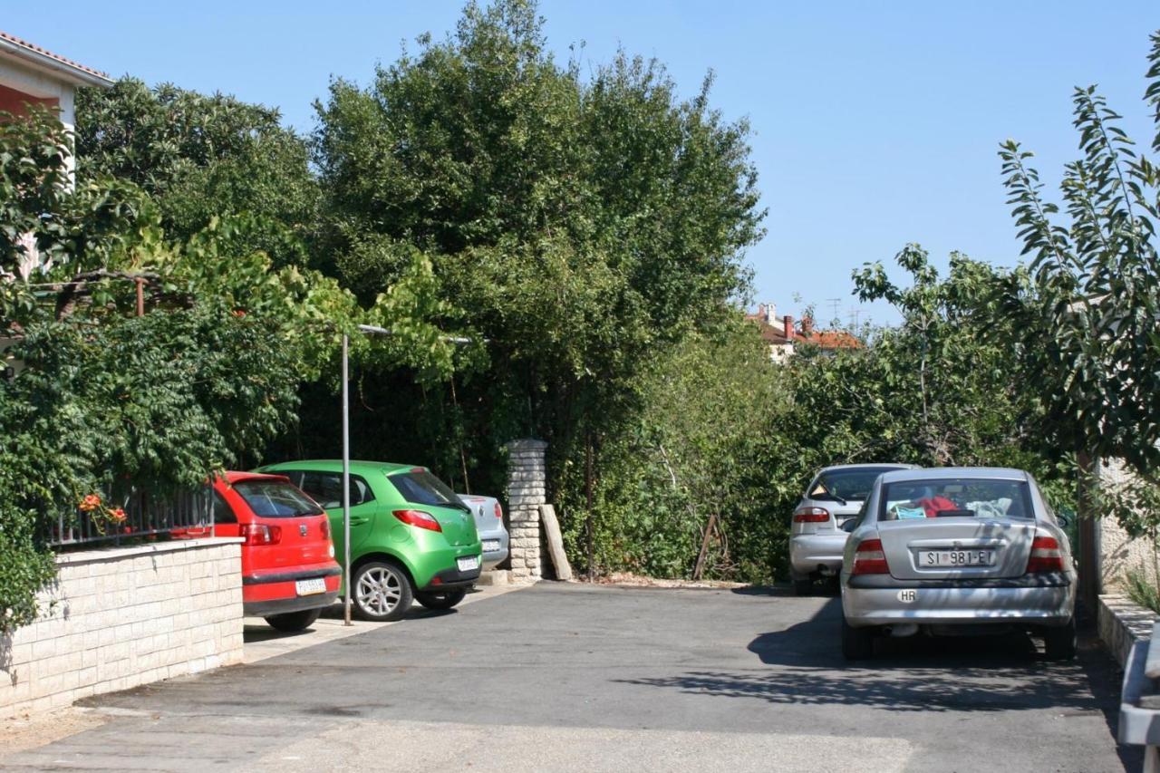 Apartments With A Parking Space Pula - 6985 Exteriör bild